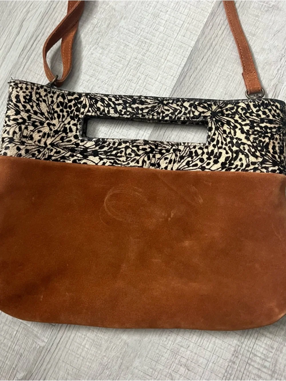 By ANTHROPOLOGIE Tara Textured Clutch Leather Suede Crossbody in Brown - Picture 6 of 14